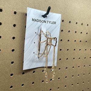 LAST CHANCE ❗️Madison Tyler Gold Dangle Claw Clip